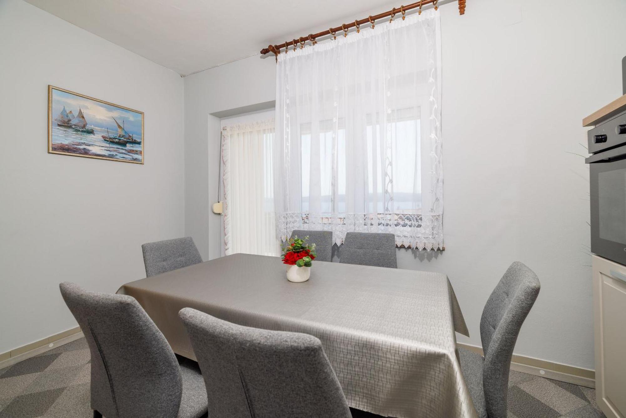 Apartments Melita Dramalj Exteriér fotografie